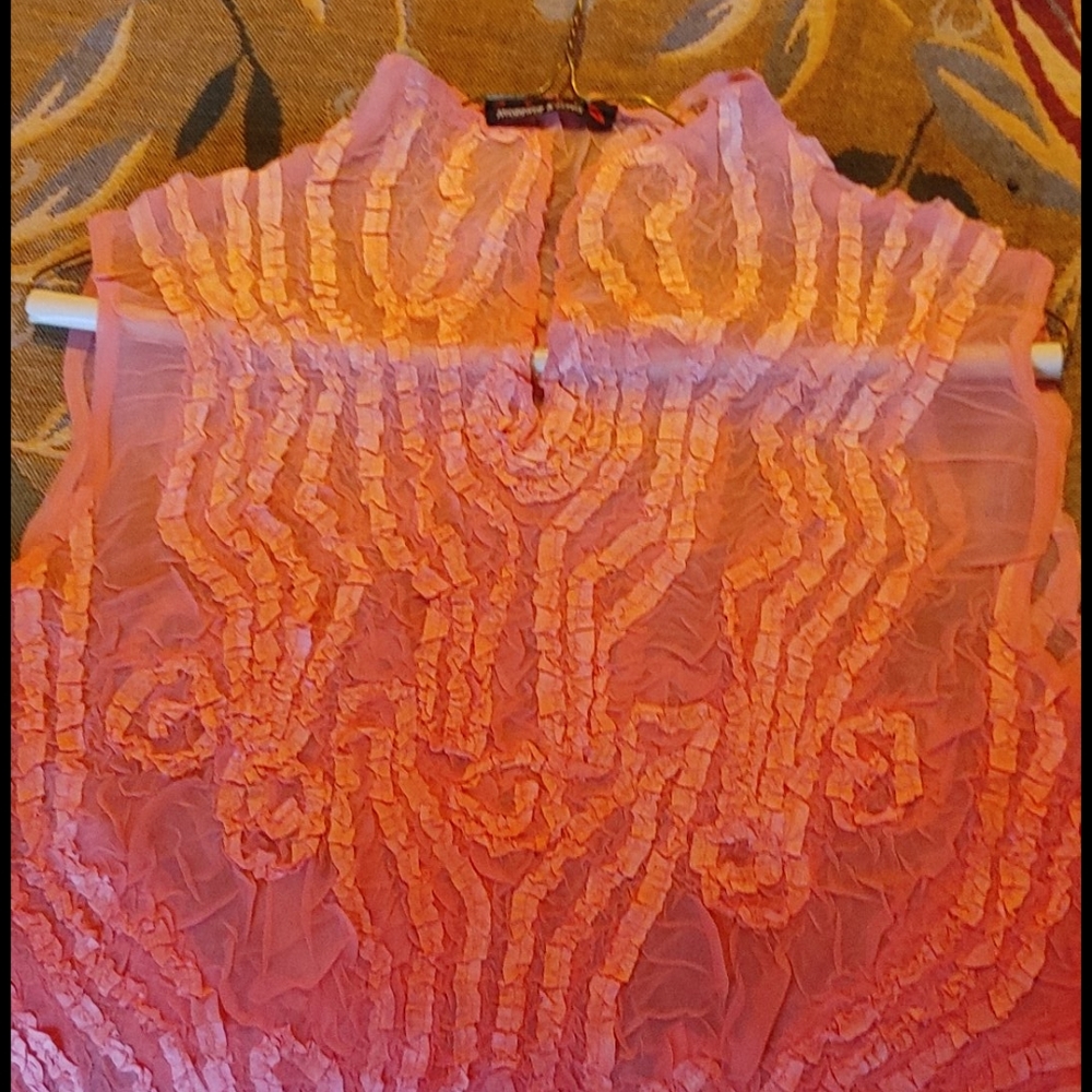 Shirts - Picture 3 of 4